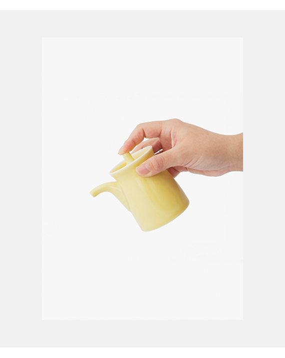 G-type Soy Sauce Dispenser S Yellow -  Design Masahiro Mori