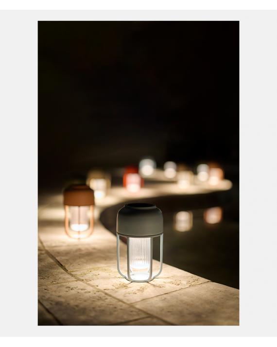 Houe - Light NO. 1 - Black