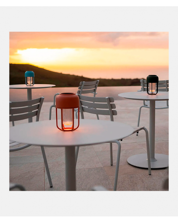 Houe - Light NO. 1 - Cayenne